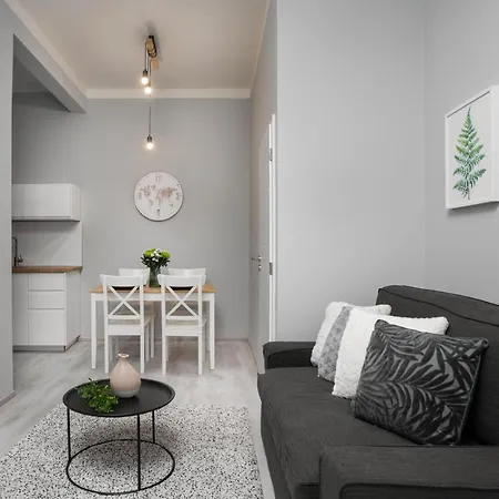 Deluxe Revoluční Apartamento *